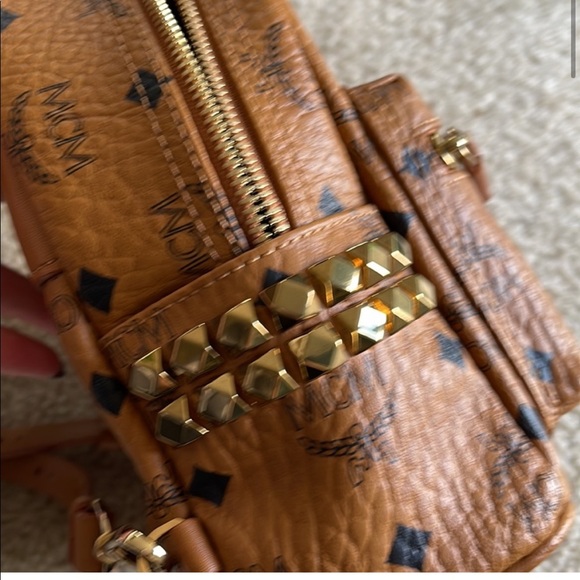 MCM MINI Shark convertible backpack - Picture 7 of 16